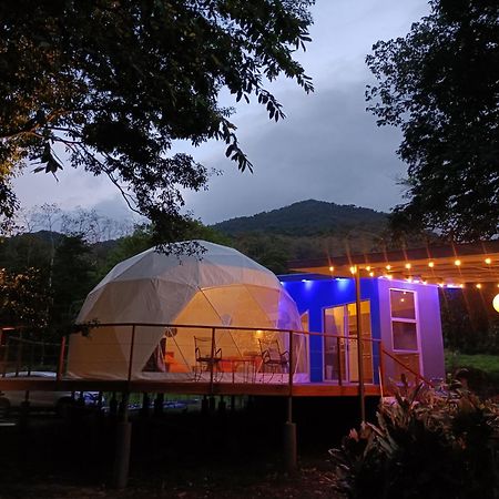 Bitzu Dome-Bijagua Riverside Glamping Exteriör bild