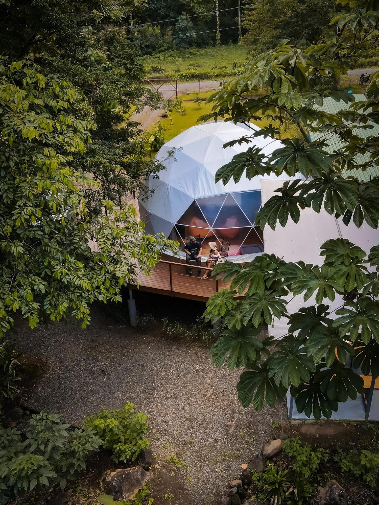 Bitzu Dome-Bijagua Riverside Glamping Exteriör bild