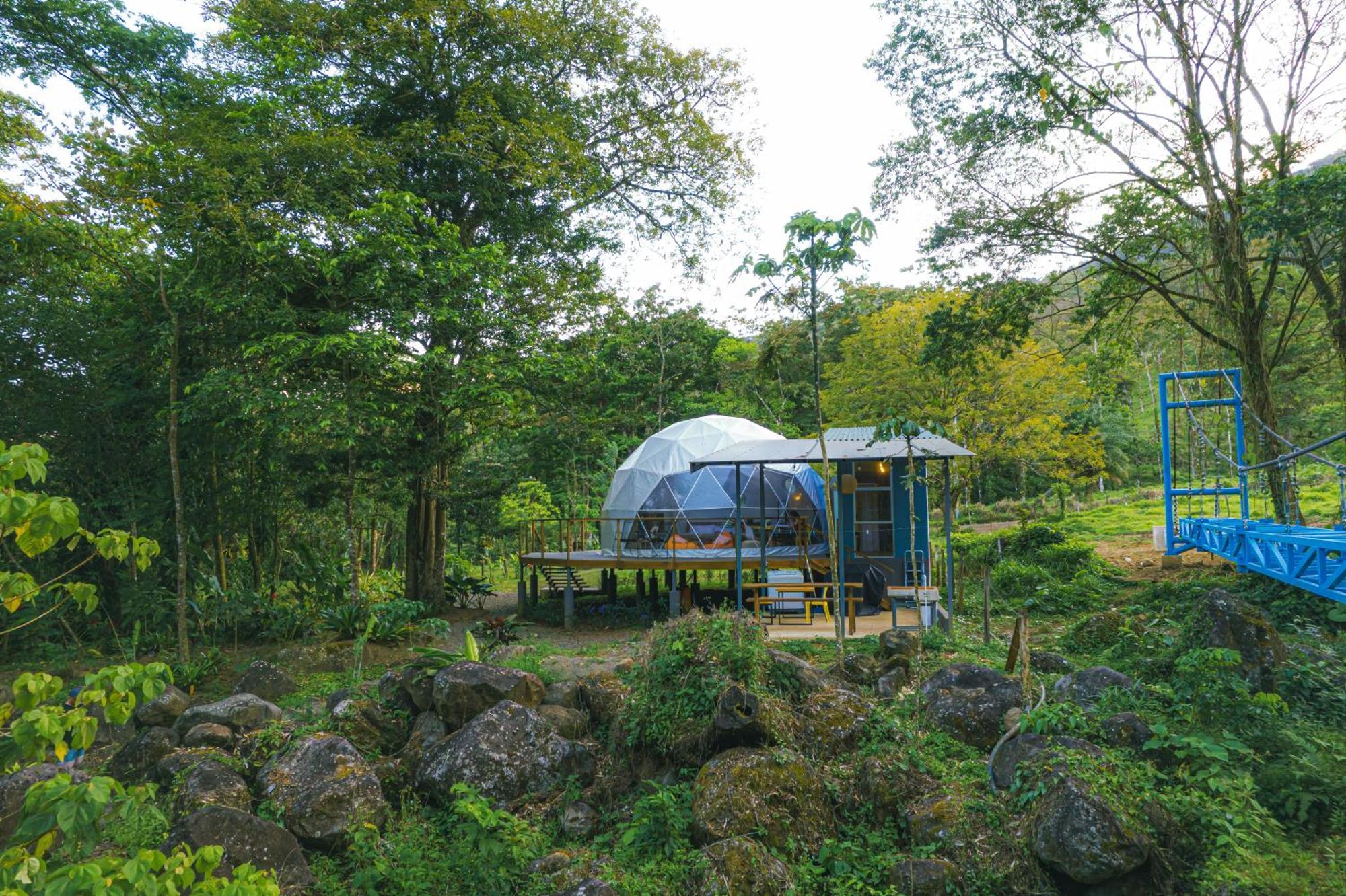 Bitzu Dome-Bijagua Riverside Glamping Exteriör bild